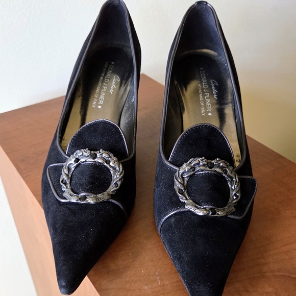 DONALD J PLINER Elegant Black Suede Leather Buckle Crystals Heels Shoes 7.5 - Picture 2 of 11